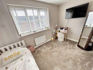 Bedroom- click for photo gallery